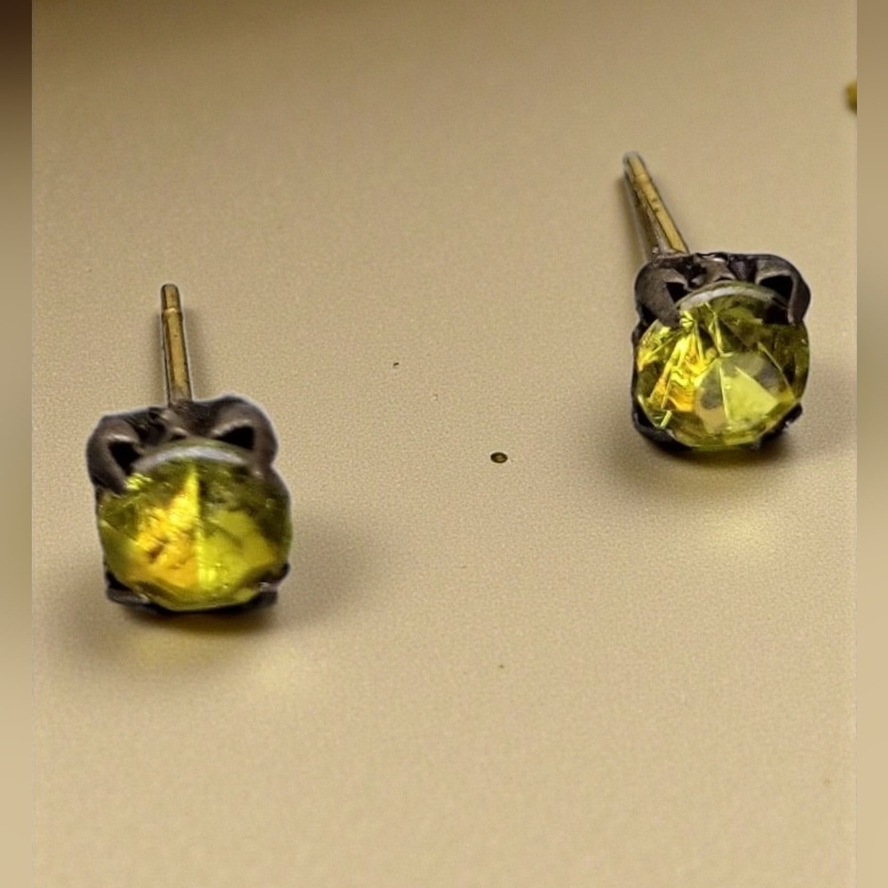 14k Yellow Gemstone Stud Earrings